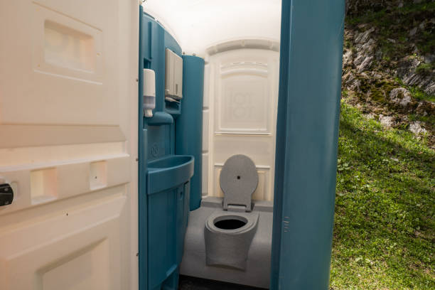 Types of Portable Toilets We Offer in Woodcreek, TX